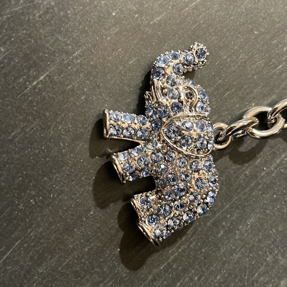 Elephant Key Chain - Picture 2 of 3